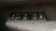 Volvo XC40 2.0 B3P Plus Dark 5dr Auto Petrol Estate